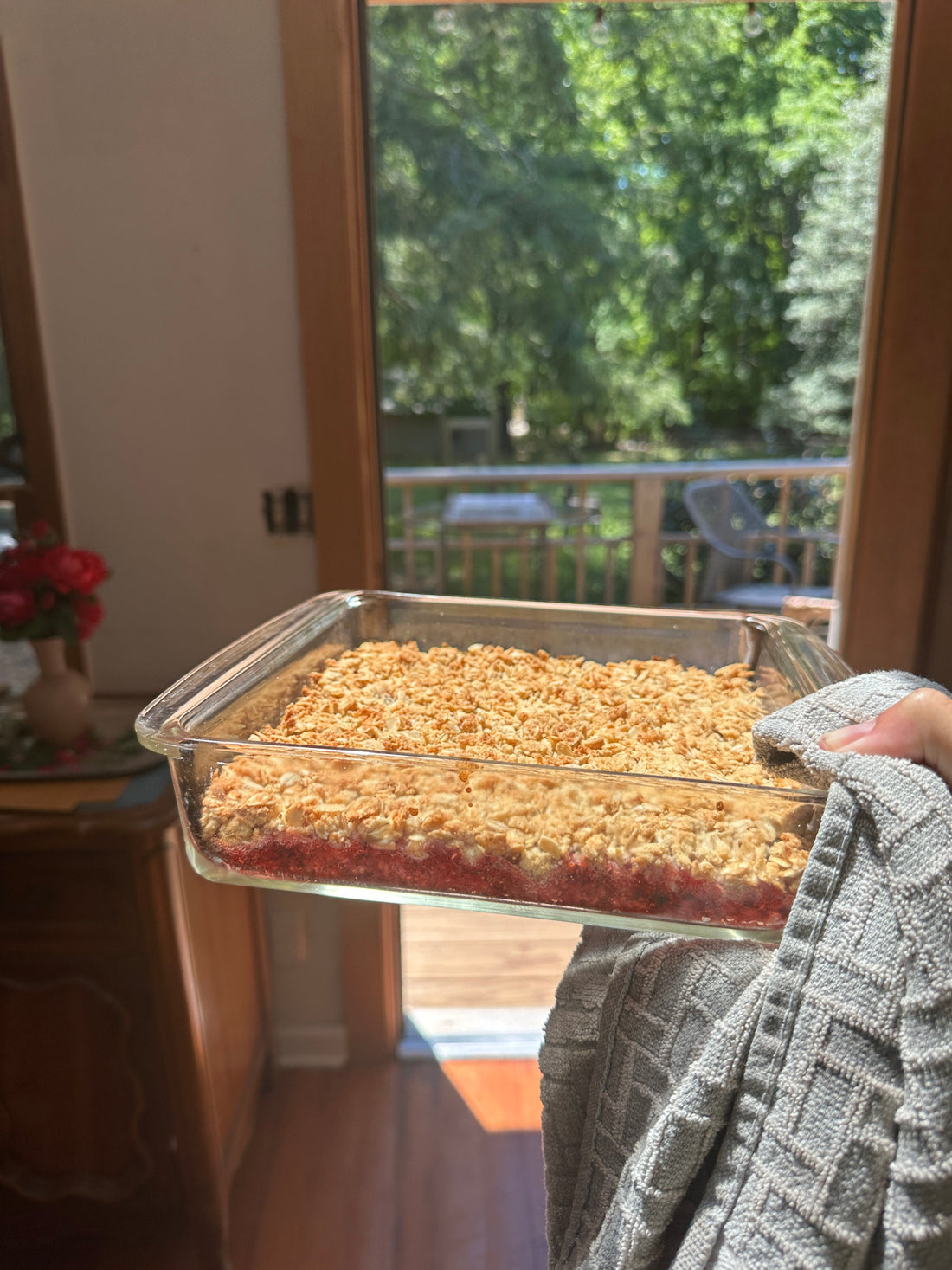 take a break Maca Butter Strawberry Crisp